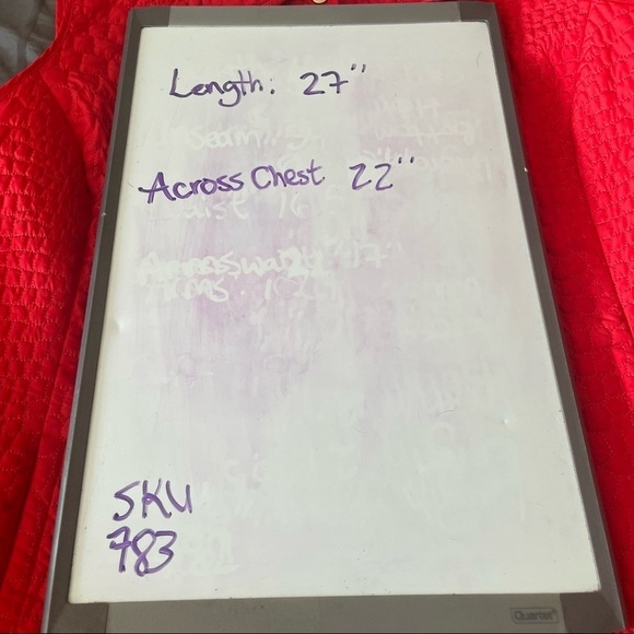 Tabi red pebble quilted sleeveless lightweight outerwear vest with pockets - Picture 11 of 11